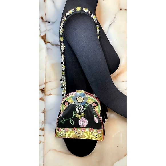 Vintage Mary Frances “Friendship Rose” Handbag - Picture 9 of 11